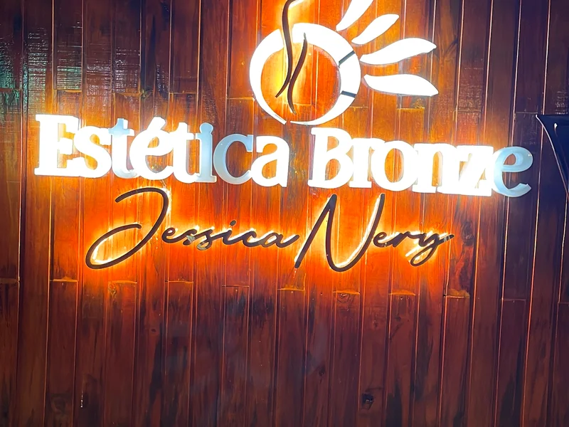 Fachada Estética Bronze & Lanza (3) - QSign