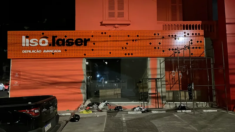 Fachada Franquia Lisolaser - QSign